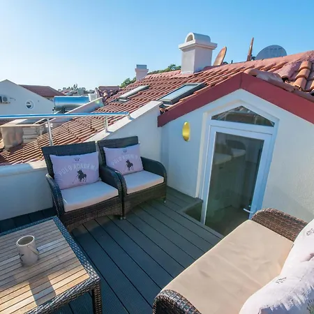 Sunset Club Aqua Lettings アパートホテル