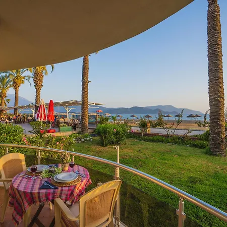 Sunset Club Aqua Lettings מלון דירות פאטהיה