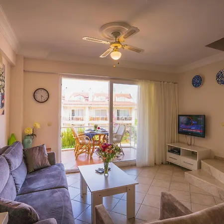 Sunset Club Aqua Lettings Apart-hotel 3*