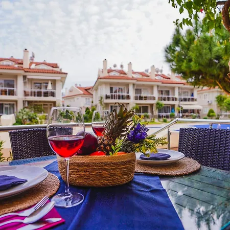 Sunset Club Aqua Lettings 3*