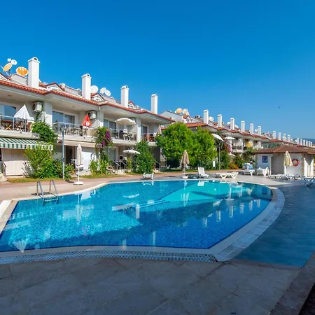 Sunset Club Aqua Lettings 3*