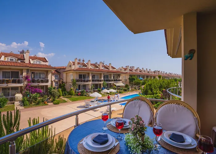 Sunset Club Aqua Lettings מלון דירות