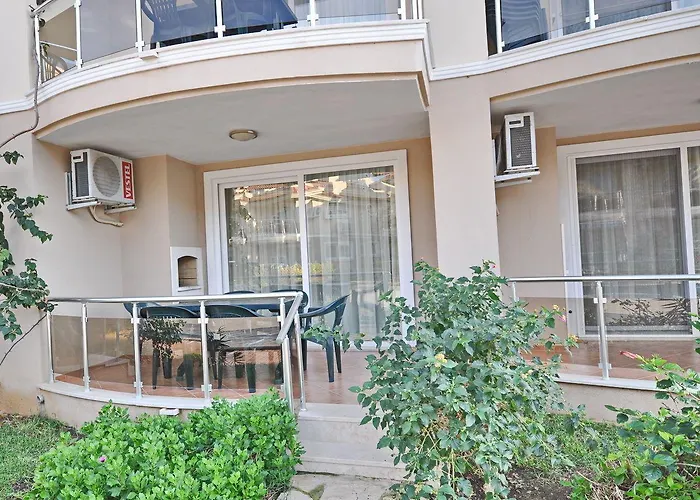 Sunset Club Aqua Lettings מלון דירות