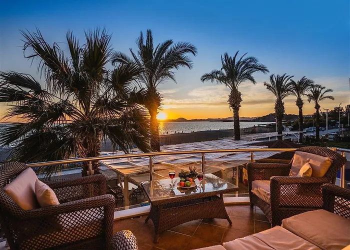 Sunset Club Aqua Lettings מלון דירות פאטהיה