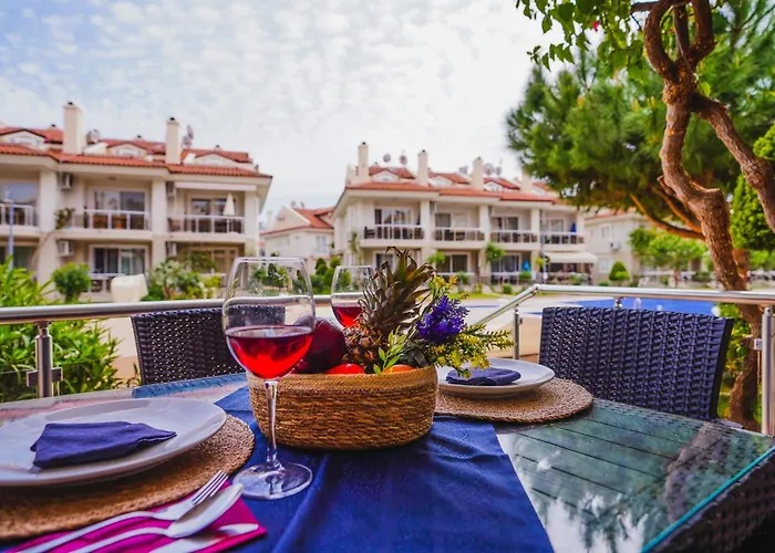 Sunset Club Aqua Lettings 3*