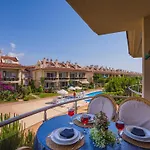 Sunset Club Aqua Lettings Aparthotel