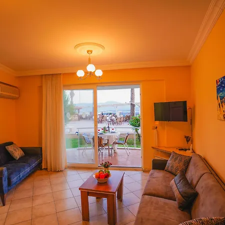Ξενοδοχείο με διαμερίσματα Sunset Club Aqua Lettings 3*