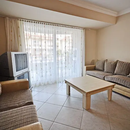 Sunset Club Aqua Lettings Apartahotel 3*