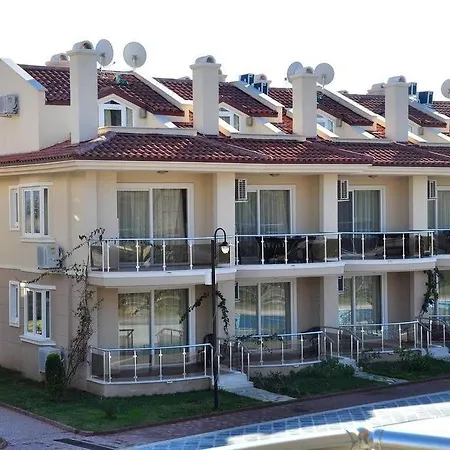 Sunset Club Aqua Lettings 페티예