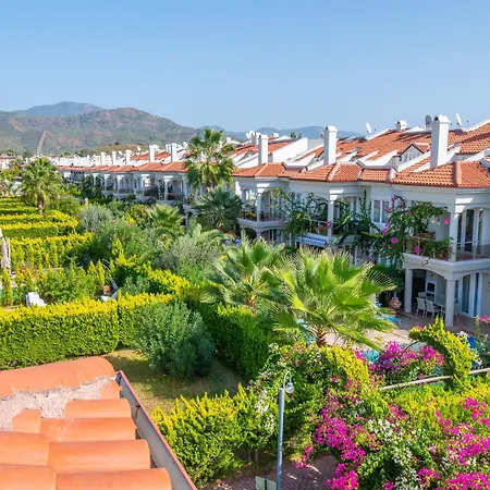 Sunset Club Aqua Lettings Apartahotel 3*