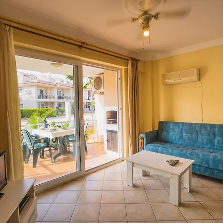 Appart hôtel Sunset Club Aqua Lettings 3*