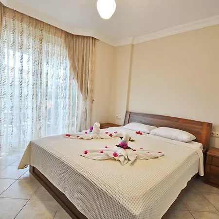 Sunset Club Aqua Lettings 페티예