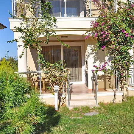 Sunset Club Aqua Lettings 3* 페티예