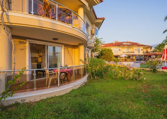 Aparthotel Sunset Club Aqua Lettings