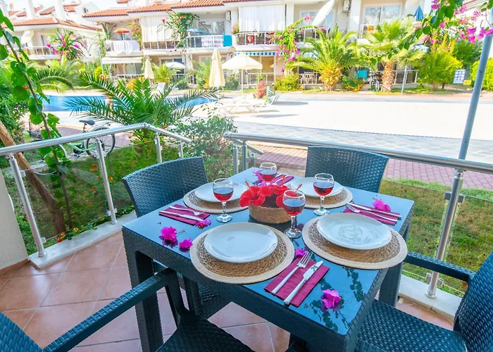 Sunset Club Aqua Lettings Hotel de apartamente