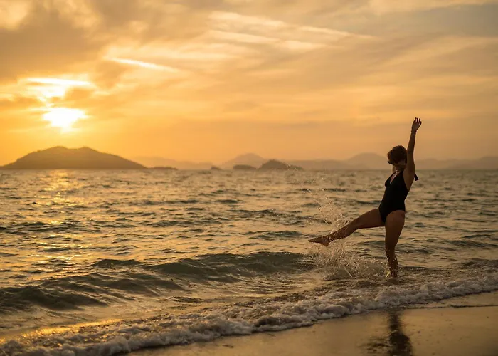 Sunset Club Aqua Lettings